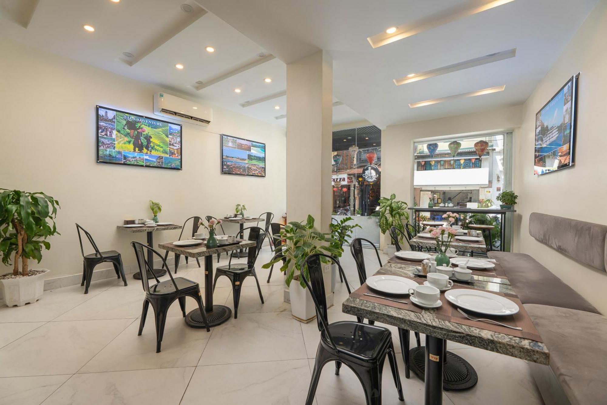 Queen Cafe Hotel & Pub — Fotoğraflar 1